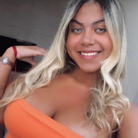 ChloeHot77 ChloeHot77